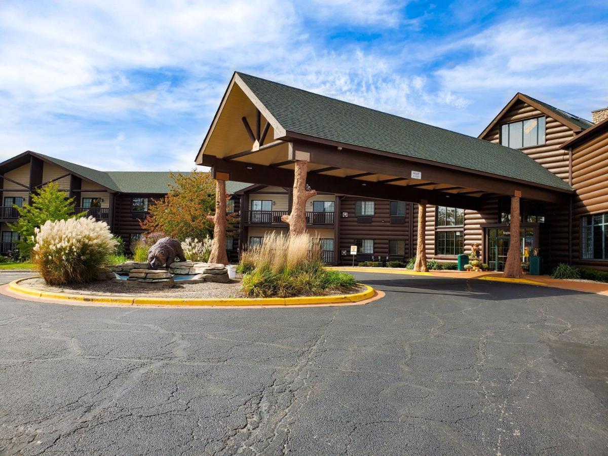 Grand Bear Resort At Starved Rock Utica Esterno foto