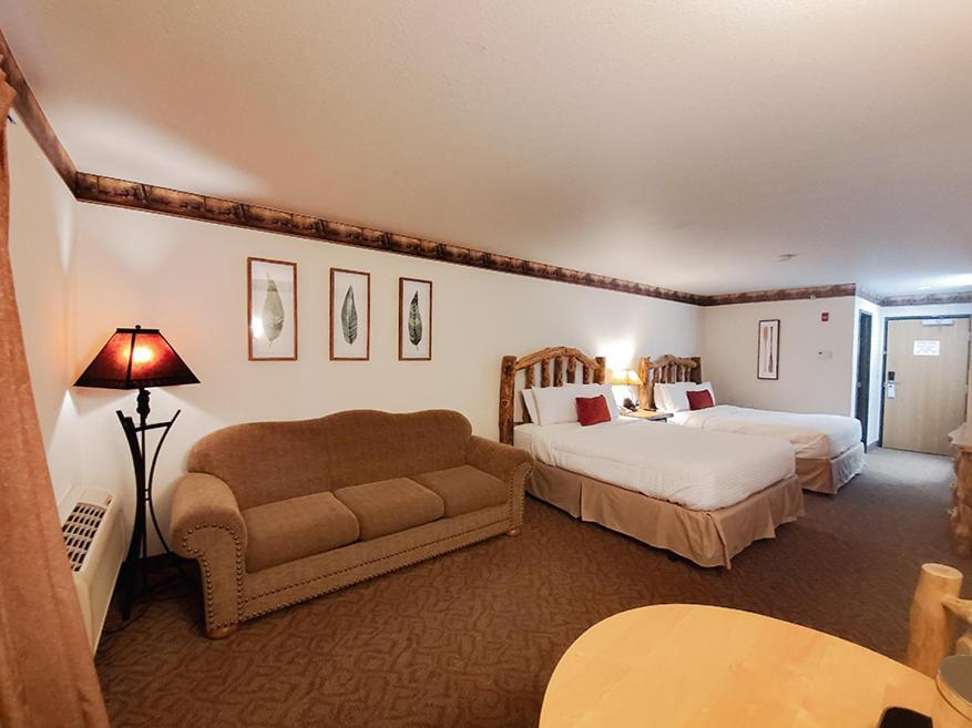 Grand Bear Resort At Starved Rock Utica Esterno foto