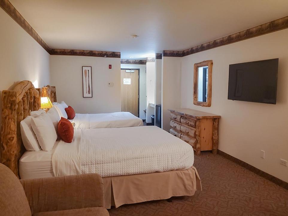 Grand Bear Resort At Starved Rock Utica Esterno foto